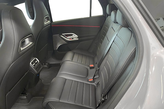 Mercedes-Benz GLC300 de 10 of 13