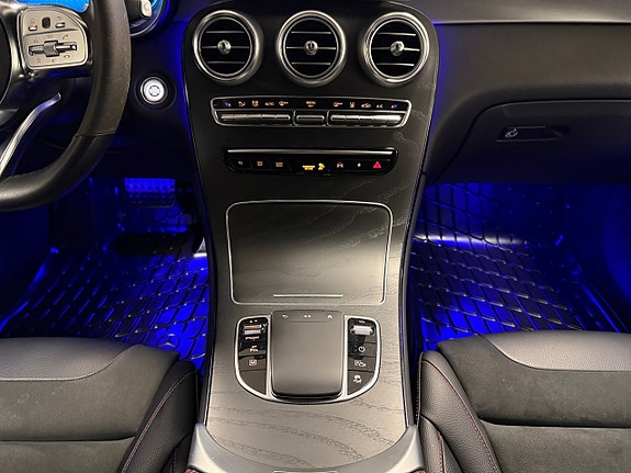 Mercedes-Benz GLC300 de 14 of 20