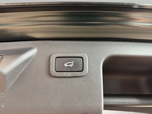Land Rover Discovery Sport 16 of 24