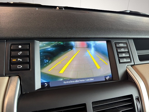 Land Rover Discovery Sport 21 of 24