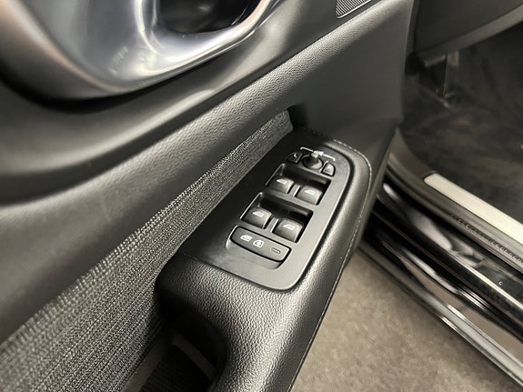 Volvo V60 13 of 22