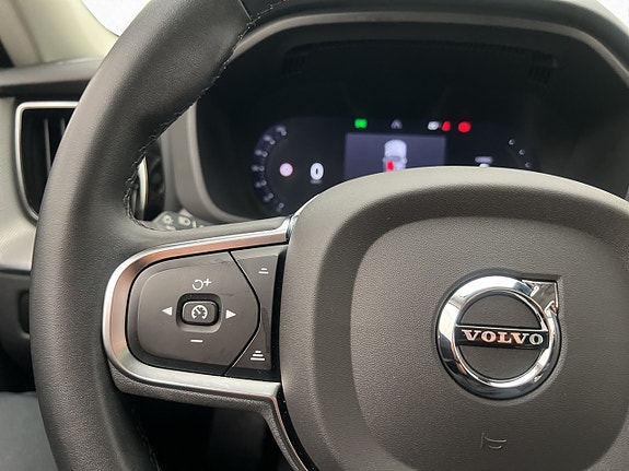 Volvo XC60 21 of 30