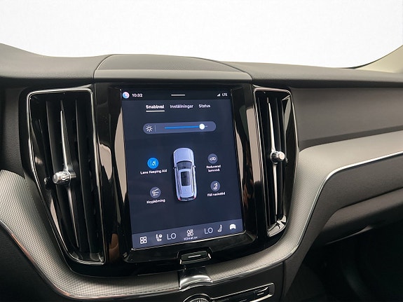 Volvo XC60 29 of 30