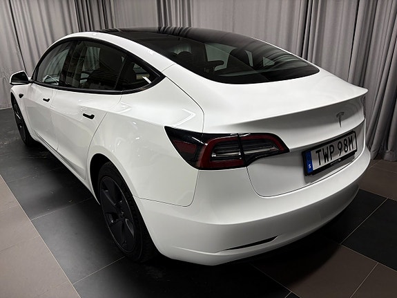 Tesla Model 3 4 of 23