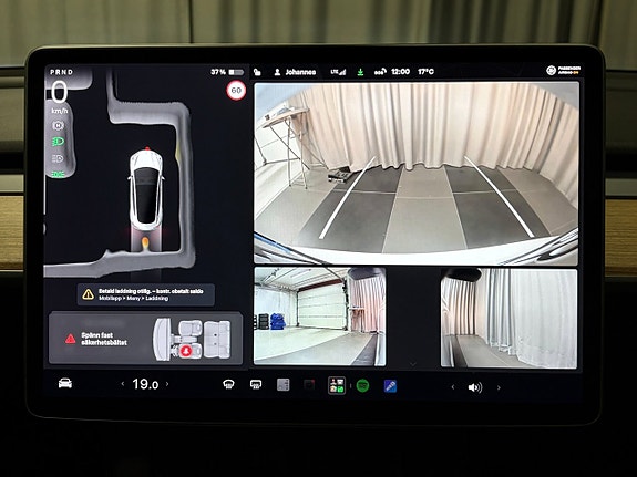 Tesla Model 3 16 of 23