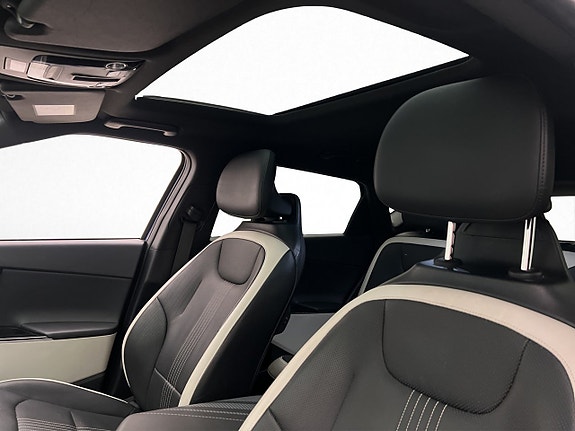 Kia EV6 14 of 30