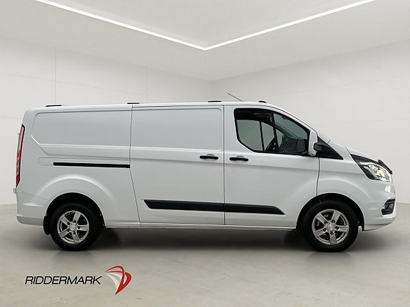 Ford Transit Custom 2 of 30