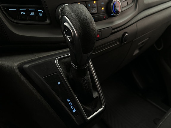 Ford Transit Custom 26 of 30