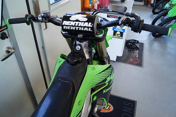 Kawasaki KX 450 7 of 7