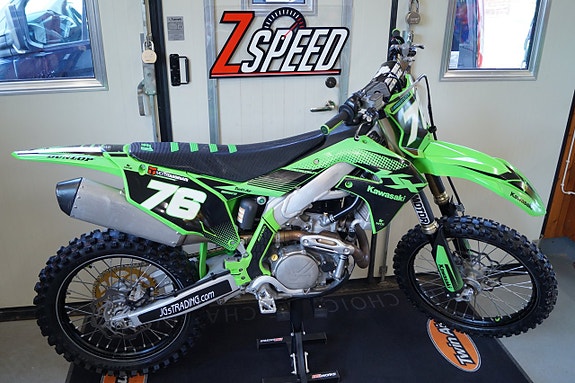 Kawasaki KX 450 6 of 7