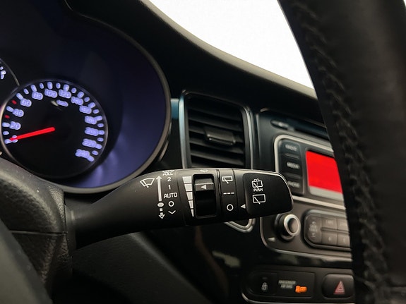 Kia Carens 17 of 30