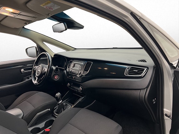 Kia Carens 22 of 30