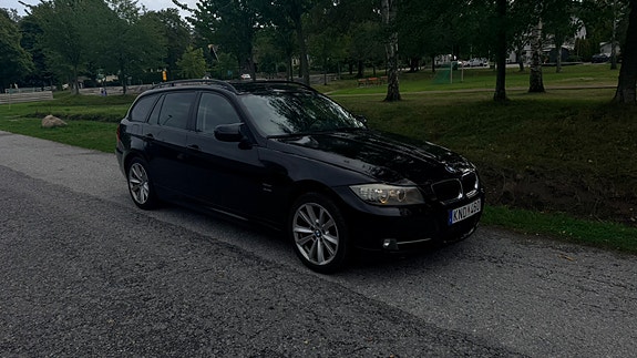 BMW 320xd 4 of 10