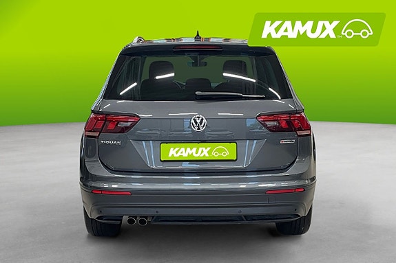 Volkswagen Tiguan 5 of 26