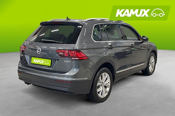 Volkswagen Tiguan 4 of 26