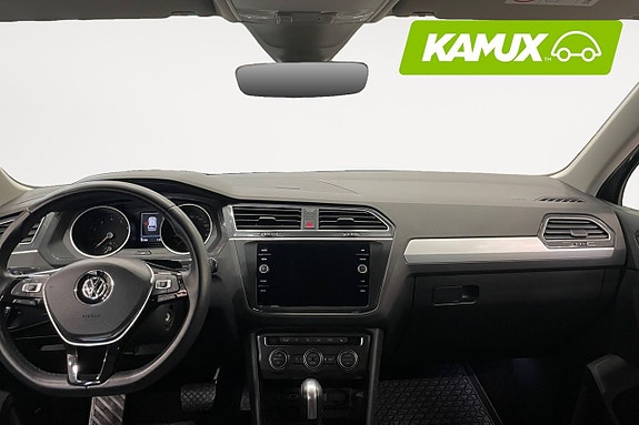 Volkswagen Tiguan 10 of 26