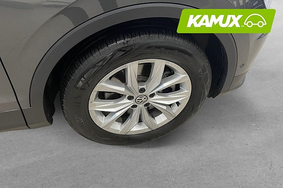 Volkswagen Tiguan 8 of 26