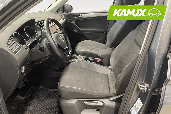 Volkswagen Tiguan 9 of 26