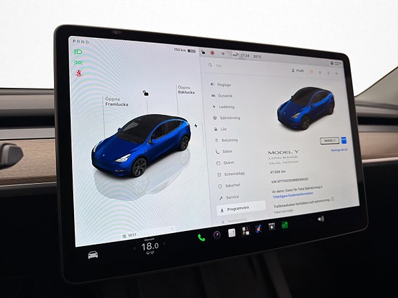 Tesla Model Y 28 of 30