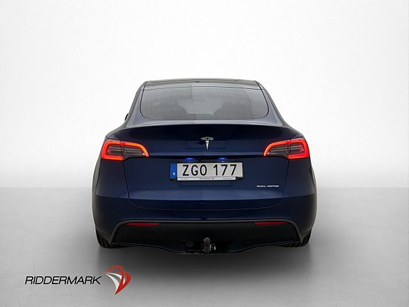 Tesla Model Y 8 of 30