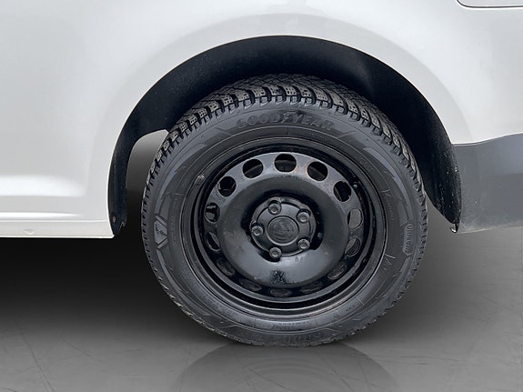 Volkswagen Caddy Maxi 27 of 29