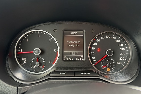 Volkswagen Amarok 12 of 25