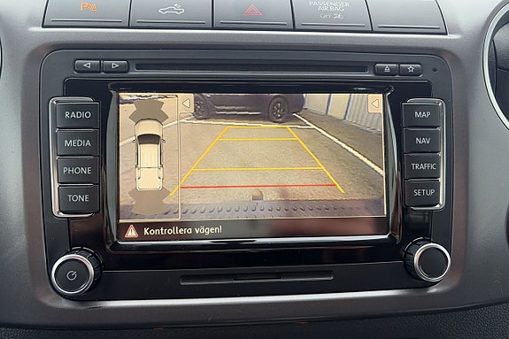 Volkswagen Amarok 13 of 25