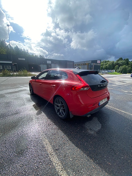 Volvo V40 4 of 8