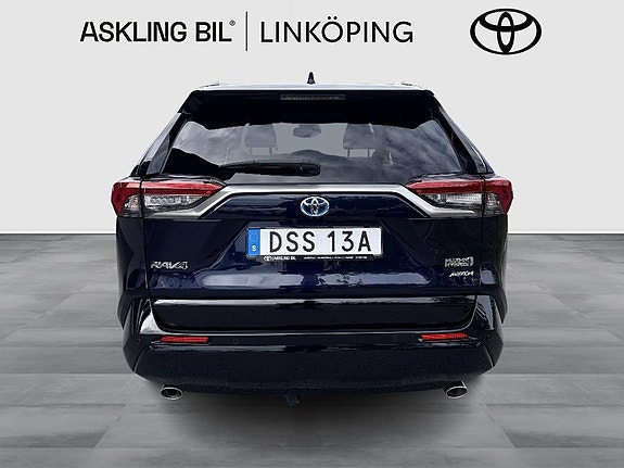 Toyota RAV4 5 of 15
