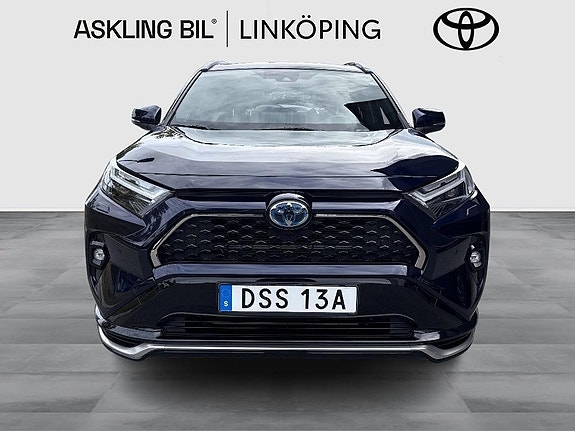 Toyota RAV4 6 of 15