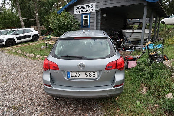 Opel Astra 3 of 7