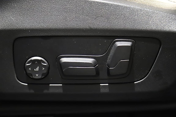 BMW 230e 12 of 16