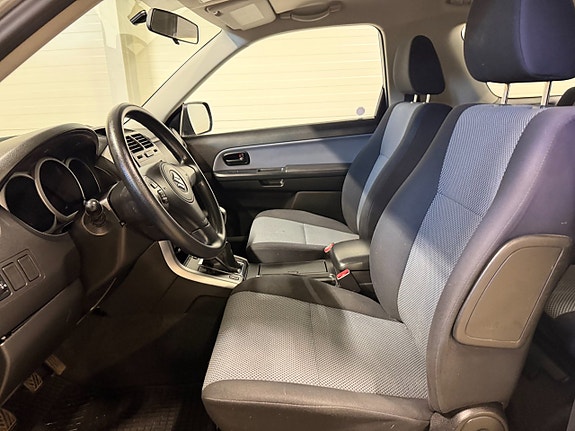 Suzuki Grand Vitara 14 of 16