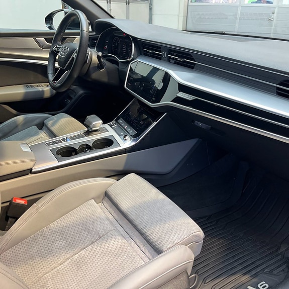 Audi A6 12 of 14