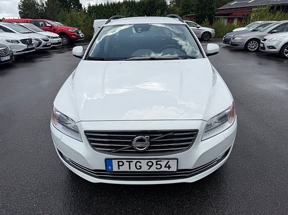 Volvo V70 8 of 26