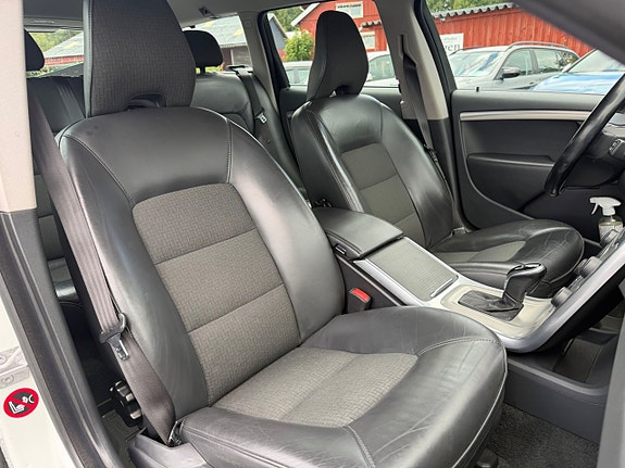 Volvo V70 10 of 26