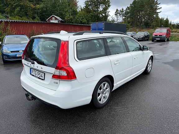 Volvo V70 5 of 26