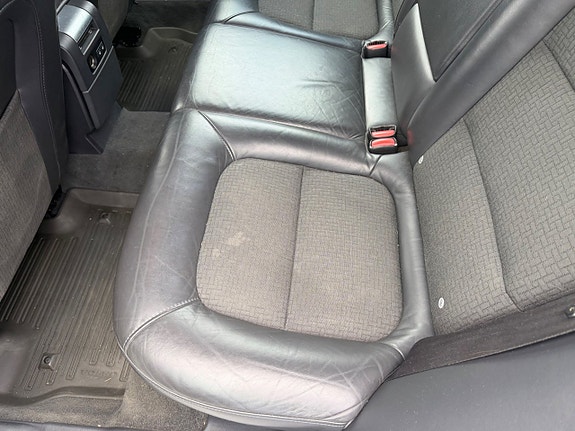 Volvo V70 13 of 26