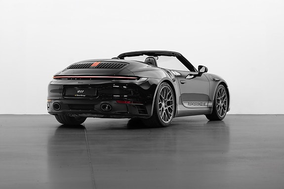 Porsche 911 4 of 30