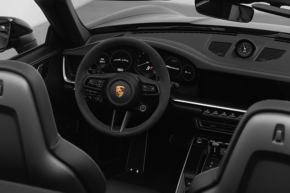 Porsche 911 22 of 30