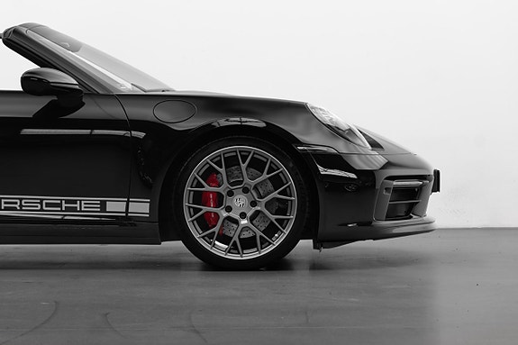 Porsche 911 11 of 30
