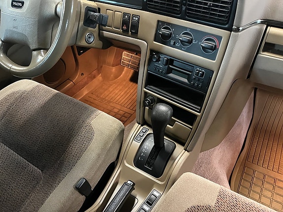Volvo 960 15 of 24