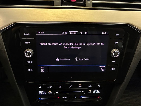 Volkswagen Passat Alltrack 16 of 18