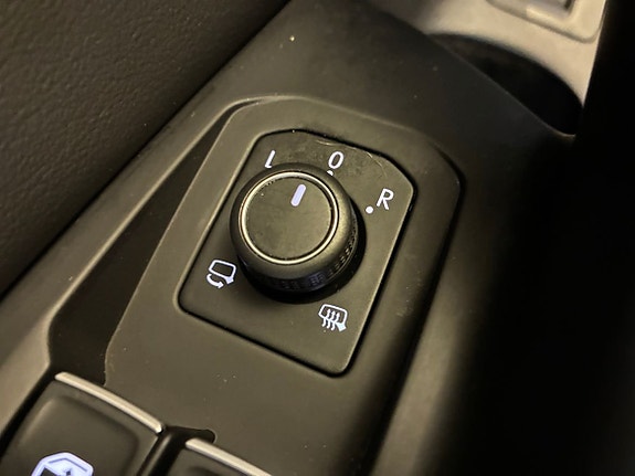 Volkswagen Passat Alltrack 17 of 18