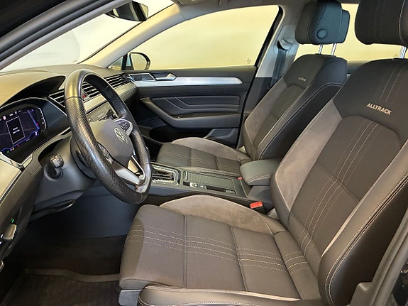 Volkswagen Passat Alltrack 9 of 18