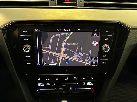 Volkswagen Passat Alltrack 13 of 18