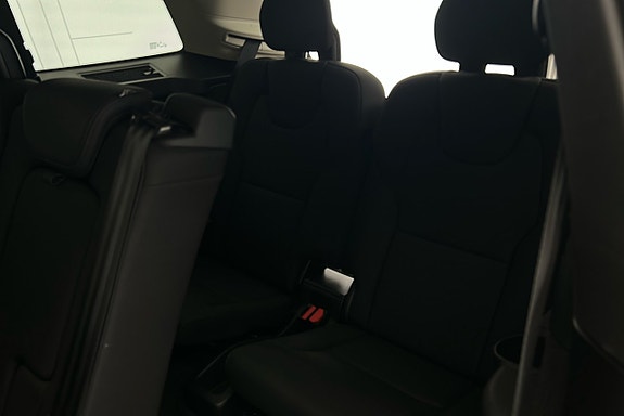 Volvo XC90 14 of 30