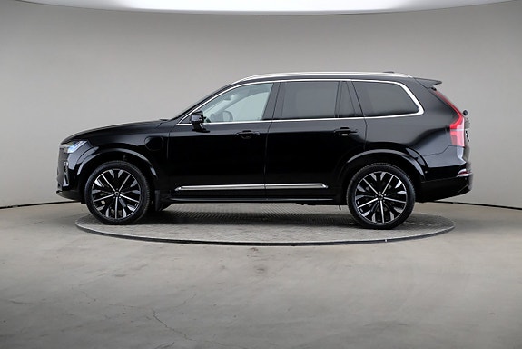 Volvo XC90 4 of 30