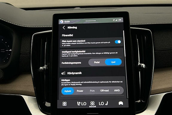 Volvo XC90 29 of 30