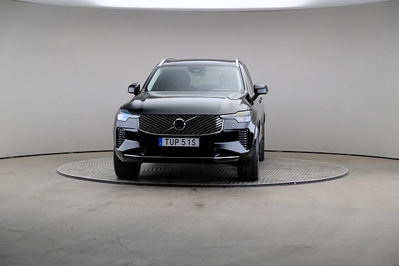Volvo XC90 3 of 30